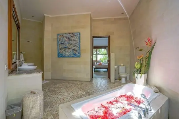 Basic Villa, Birden Çok Yatak