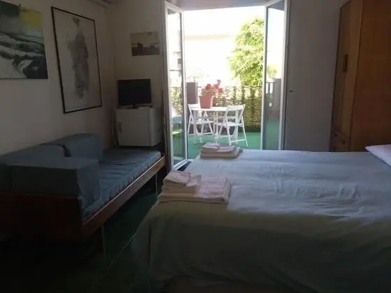 Üç Kişilik Oda, Balkon (1)