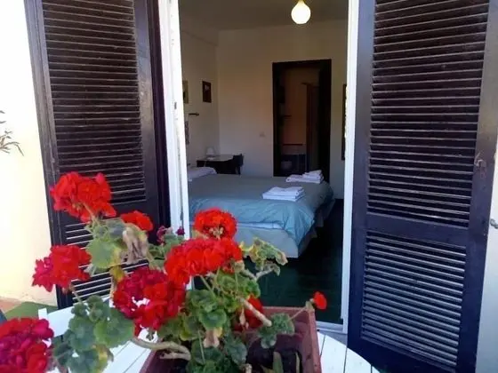 Üç Kişilik Oda, Balkon (1)