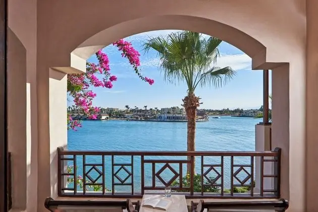 Premium Lagoon view Terrace