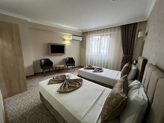 Deluxe Double or Twin Room
