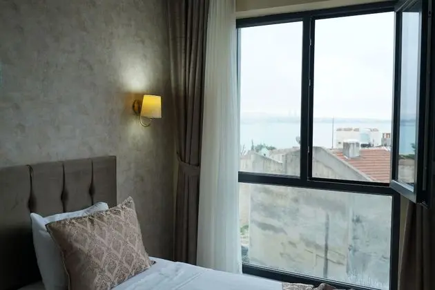 Deluxe Double or Twin Room with Sea View
