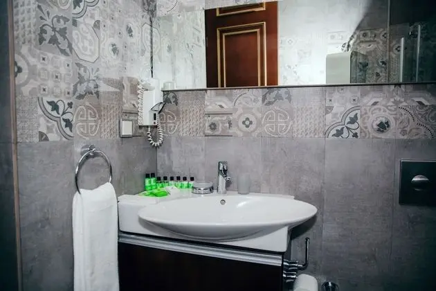 Comfort Tek Büyük Yataklı Oda