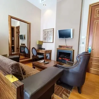 Comfort Tek Büyük Yataklı Oda