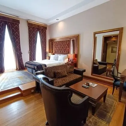 Comfort Tek Büyük Yataklı Oda