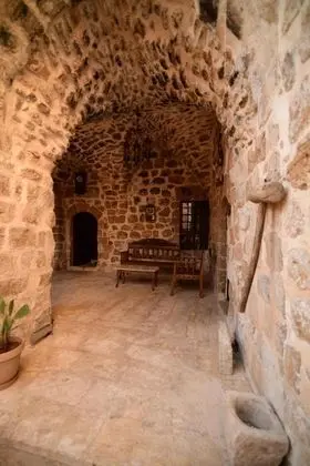 Asur, Avlu Manzaralı, 1. Kat
