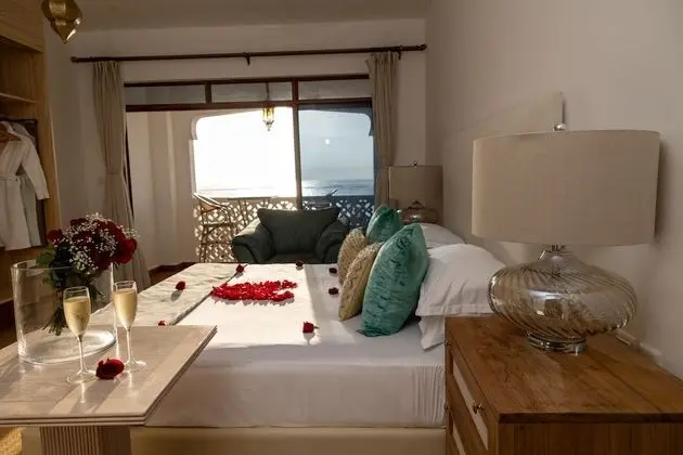 Deluxe Villa, 4 Yatak Odası, Balkon, Deniz Manzaralı