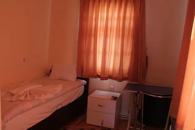 Klasik Oda - Dağ Manzaralı