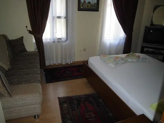 Standard Tek Büyük veya İki Ayrı Yataklı Oda, 1 Çift Kişilik veya 2 Tek Kişilik Yatak