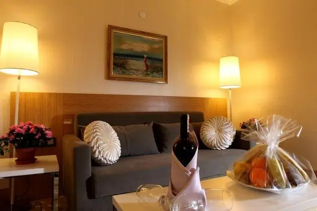 Standart Oda, Şehir Manzaralı