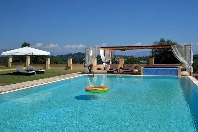 Villa, 4 Yatak Odası, Kişiye Özel Havuzlu