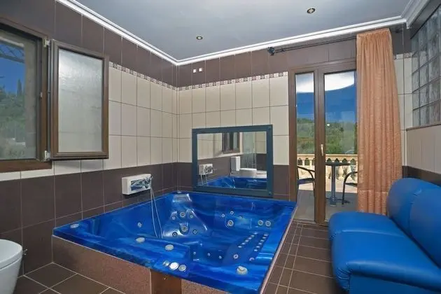Villa, 4 Yatak Odası, Kişiye Özel Havuzlu