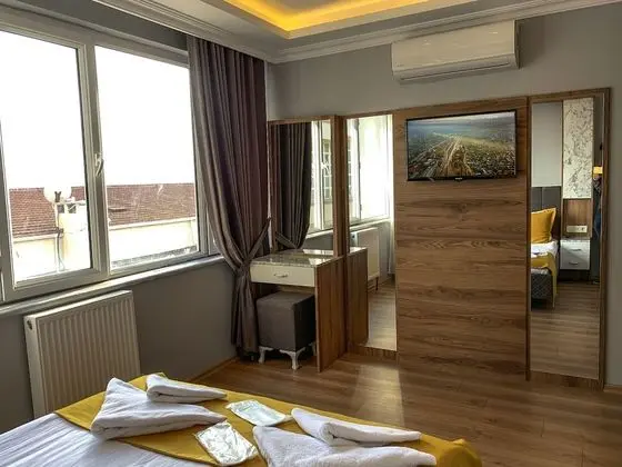 Standard Tek Büyük Yataklı Oda