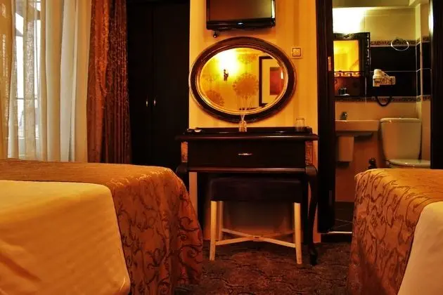Standard Tek Büyük veya İki Ayrı Yataklı Oda