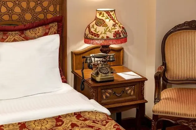 Deluxe Üç Kişilik Oda