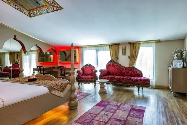 Sultan Suite