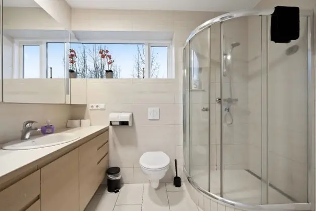 Üç Kişilik Oda, Özel Banyo