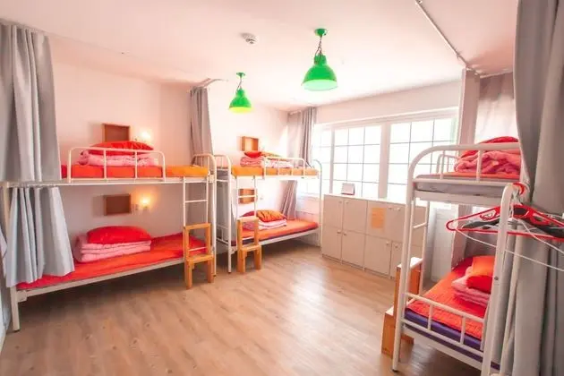 Ortak Ranzalı Oda, Sadece erkekler için (6 Persons)