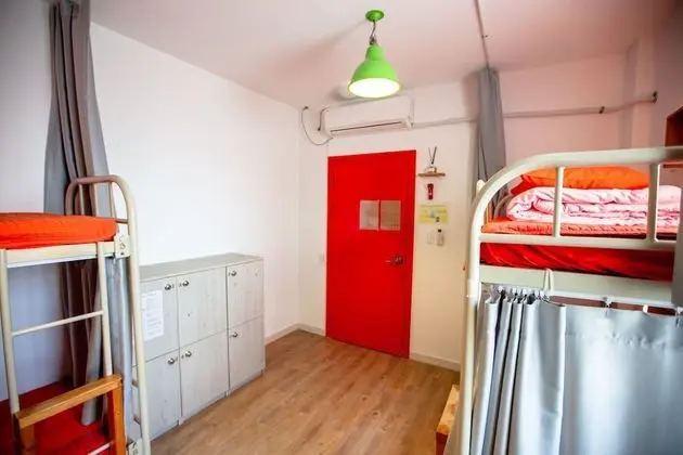Ortak Ranzalı Oda, Sadece erkekler için (6 Persons)