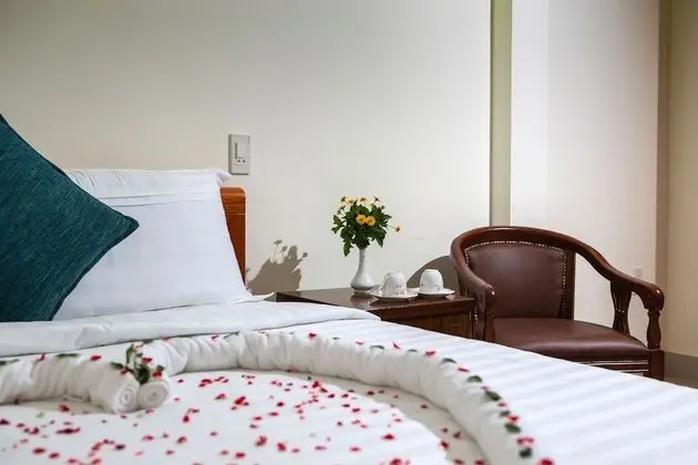 Deluxe Tek Büyük Yataklı Oda, Bahçe Manzaralı