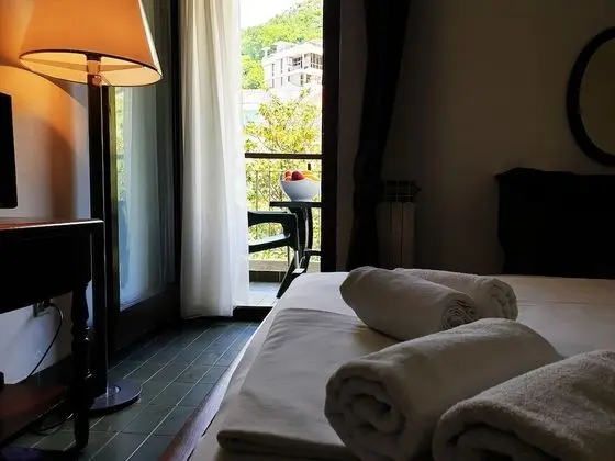 Tek Büyük Yataklı Oda, Bahçe Manzaralı