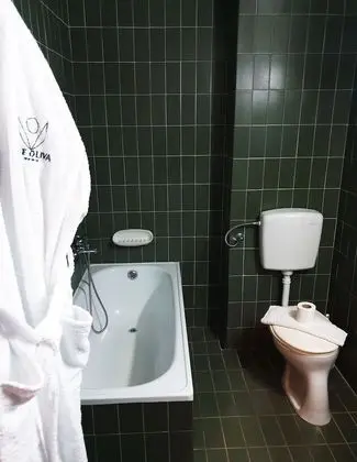 Tek Büyük Yataklı Oda, Bahçe Manzaralı