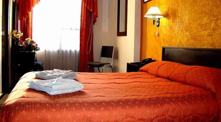 Tek Kişilik Oda, 1 Tek Kişilik Yatak, Sigara İçilmez