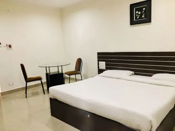 Premium Tek Büyük Yataklı Oda
