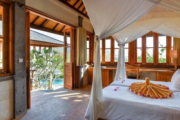 Villa (Gajah)