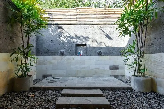 Villa (Gajah)