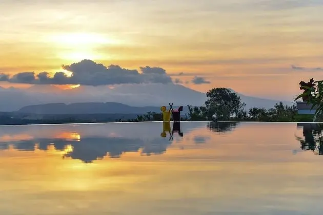 Villa (Naga)
