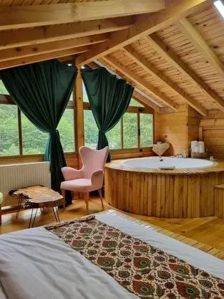 Balayı Suit Dağ Evi -2- (Şömine, Jakuzi, Sauna)