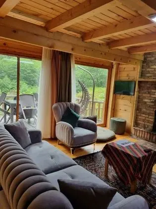 Balayı Suit Dağ Evi -2- (Şömine, Jakuzi, Sauna)