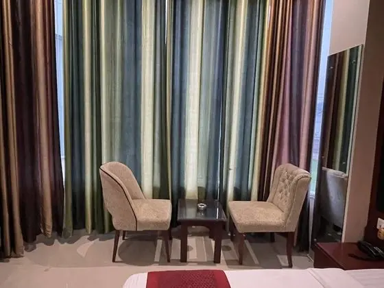 Luxury Oda