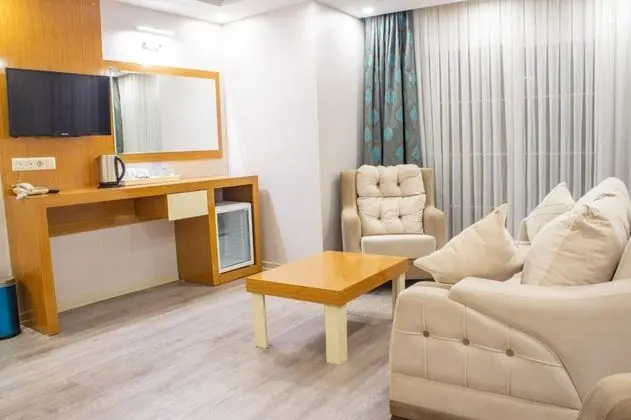 Queen Suite, Deniz Manzaralı, Balkonlu