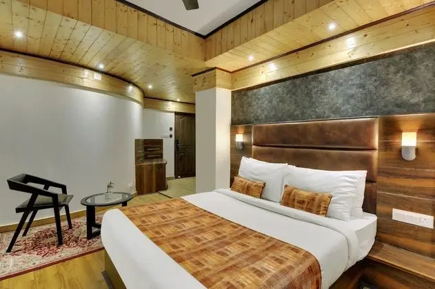 Deluxe Tek Büyük Yataklı Oda