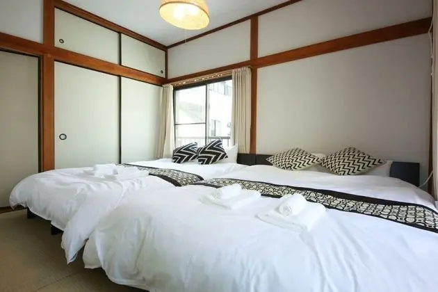 Ev (Private Vacation)