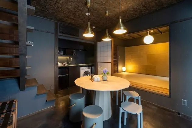 Traditional Ev (Private Vacation Home)
