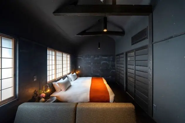 Traditional Ev (Private Vacation Home)