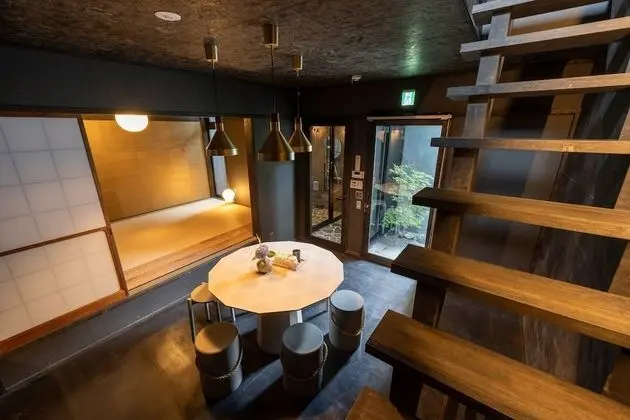 Traditional Ev (Private Vacation Home)