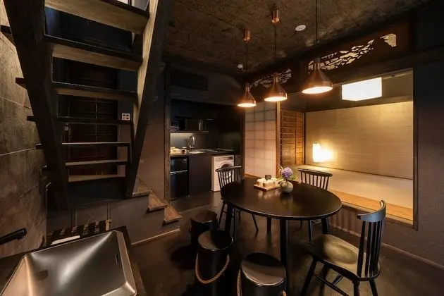 Traditional Ev (Private Vacation Home)