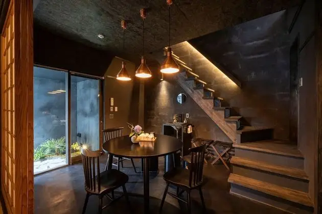 Traditional Ev (Private Vacation Home)