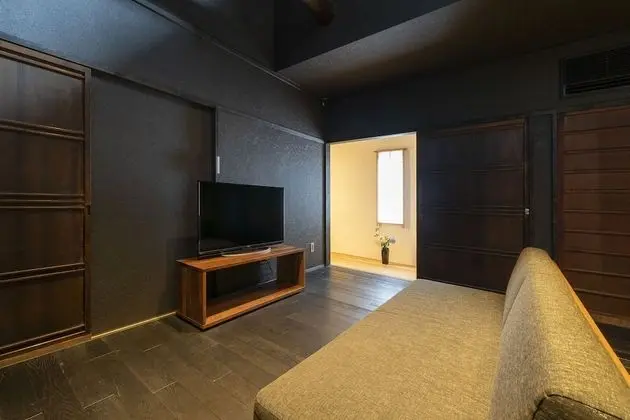 Traditional Ev (Private Vacation Home)