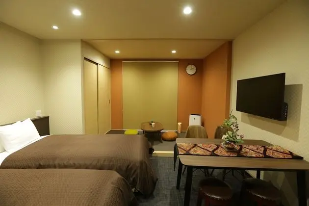 Traditional Üç Kişilik Oda (Japanese Style)