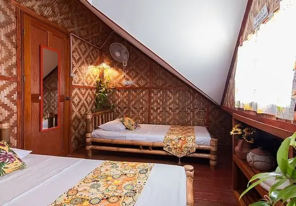Standard Oda, Ortak Banyo (With Fan)