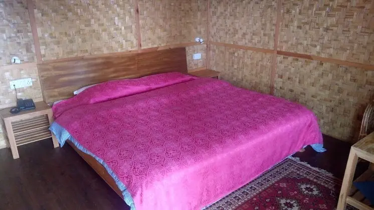 Luxury Tek Büyük Yataklı Oda, Sigara İçilebilir, Dağ Manzaralı