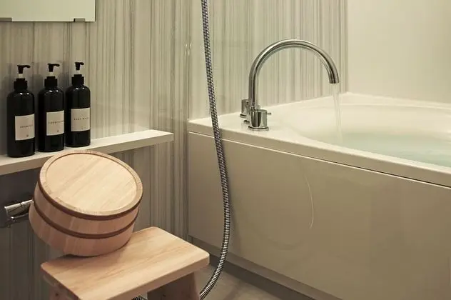 Dört Kişilik Oda (Japanese-Western Style)