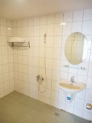 Deluxe Tek Büyük Yataklı Oda (502)