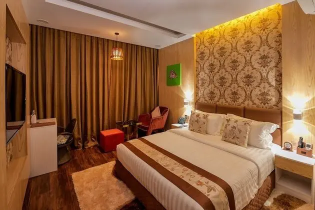 Deluxe Tek Büyük Yataklı Oda