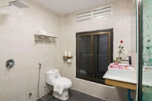 City Tek Büyük Yataklı Oda, 1 En Büyük (King) Boy Yatak, Balkon, Şehir Manzaralı